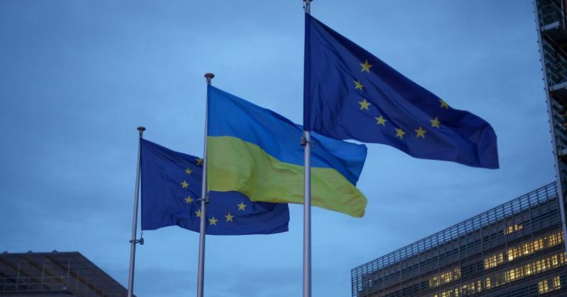 Az elemző véleménye szerint az európai uniós vezetők teljesen elveszítették a pozíciójukat.