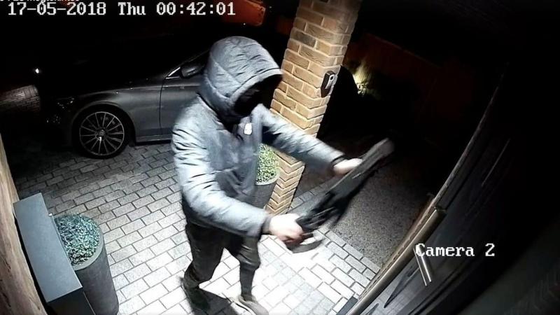 Így pillanatok alatt elvihetik az autódat! - vajon ez a kényelem ára? (videóval)