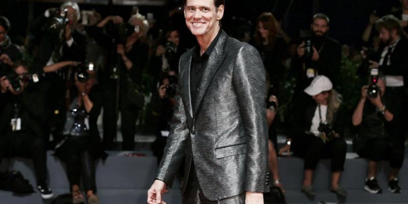 Jim Carrey egy különleges feltétellel lenne hajlandó visszatérni a Grincs szerepében: csak akkor, ha a történet új, izgalmas fordulatokat tartogatna, és lehetőséget adna számára, hogy még mélyebben felfedezze a karakter belső vívódásait.