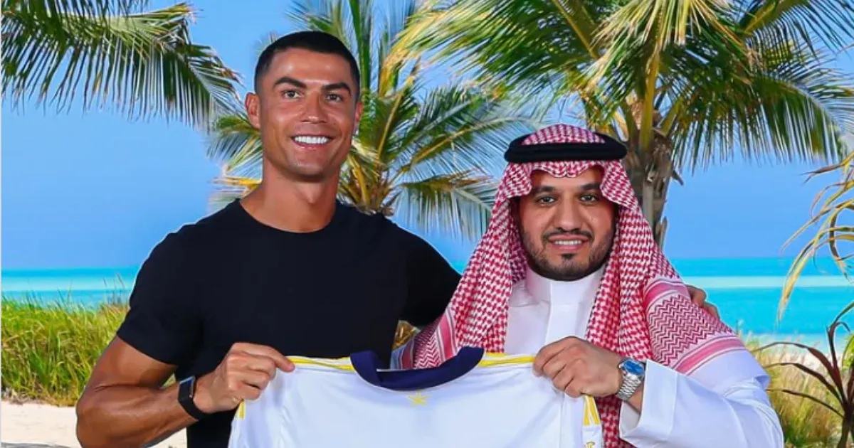 Két évig még a szaúdi Al-Nasszr színeiben folytatja pályafutását Ronaldo.