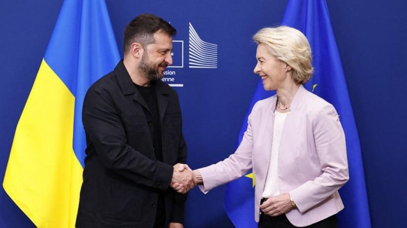 Volodimir és Ursula Brüsszel szívében, a festői utcák között találkozik, ahol a történelem és a modernitás varázslatosan egybefonódik. Az Európai Unió székhelyén, a gyönyörű épületek és a pezsgő élet közepette találkoznak, hogy megvitassák a jövőt és a kö