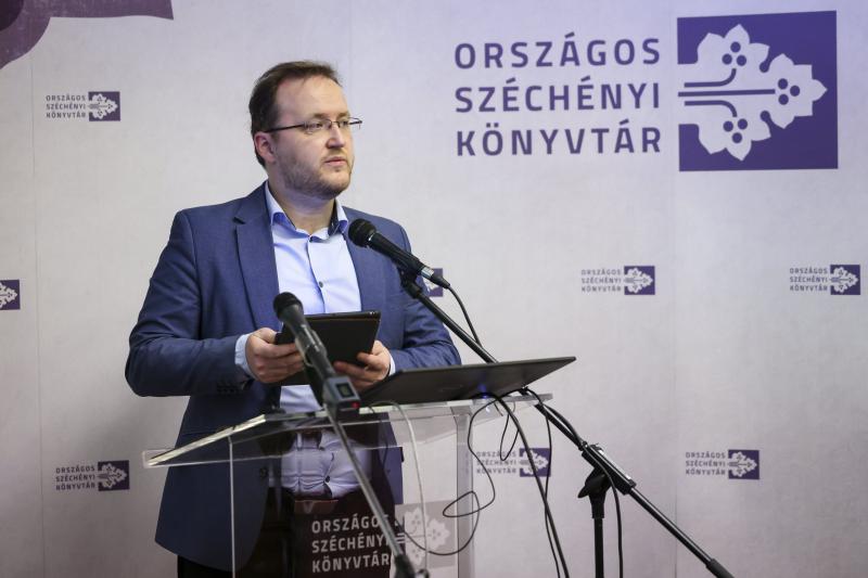 Felfüggesztették az Országos Széchényi Könyvtár vezetőjét | szmo.hu